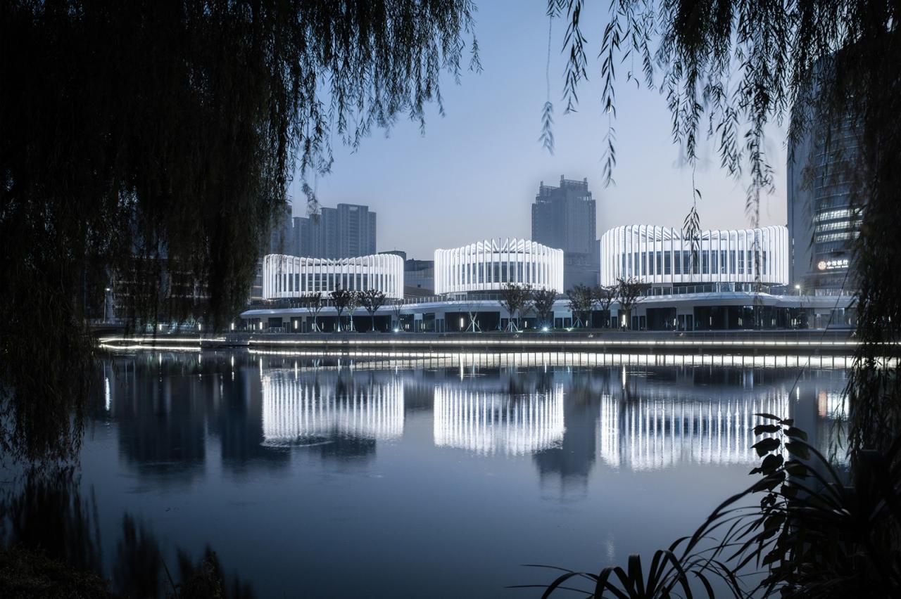 BIM建筑|兰花阁:九流渡滨河艺术街区 / UUA建筑师事务所 BIM建筑|兰花阁:九流渡滨河艺术街区 / UUA建筑师事务所