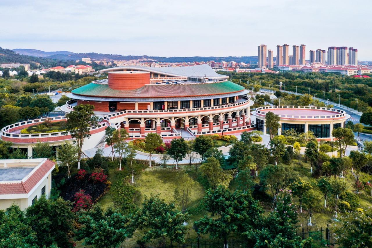 BIM建筑|厦门大学翔安校区中部学生食堂(思源餐厅)/ 厦门大学建筑设计研究院有限公司(AUAD) BIM建筑|厦门大学翔安校区中部学生食堂(思源餐厅)/ 厦门大学建筑设计研究院有限公司(AUAD)