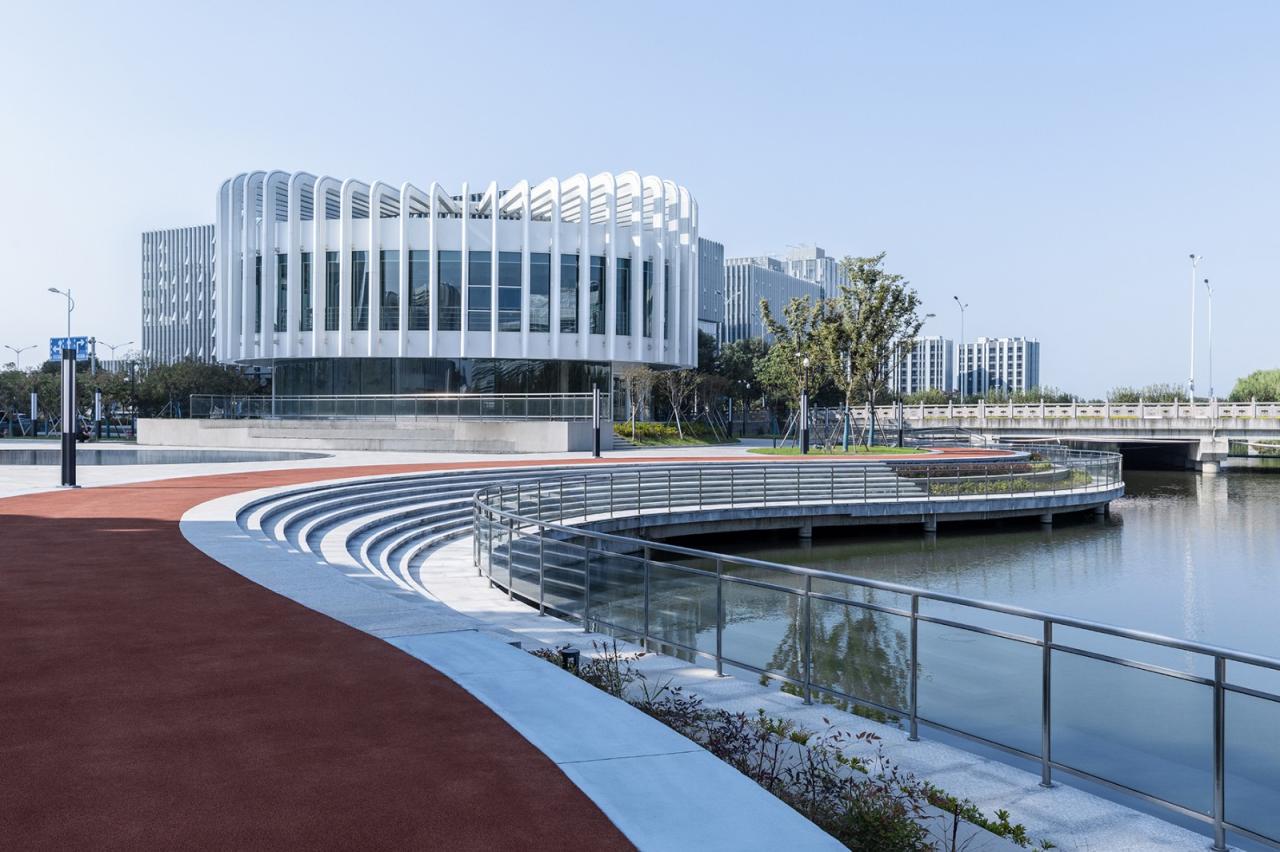 BIM建筑|兰花阁:九流渡滨河艺术街区 / UUA建筑师事务所 BIM建筑|兰花阁:九流渡滨河艺术街区 / UUA建筑师事务所