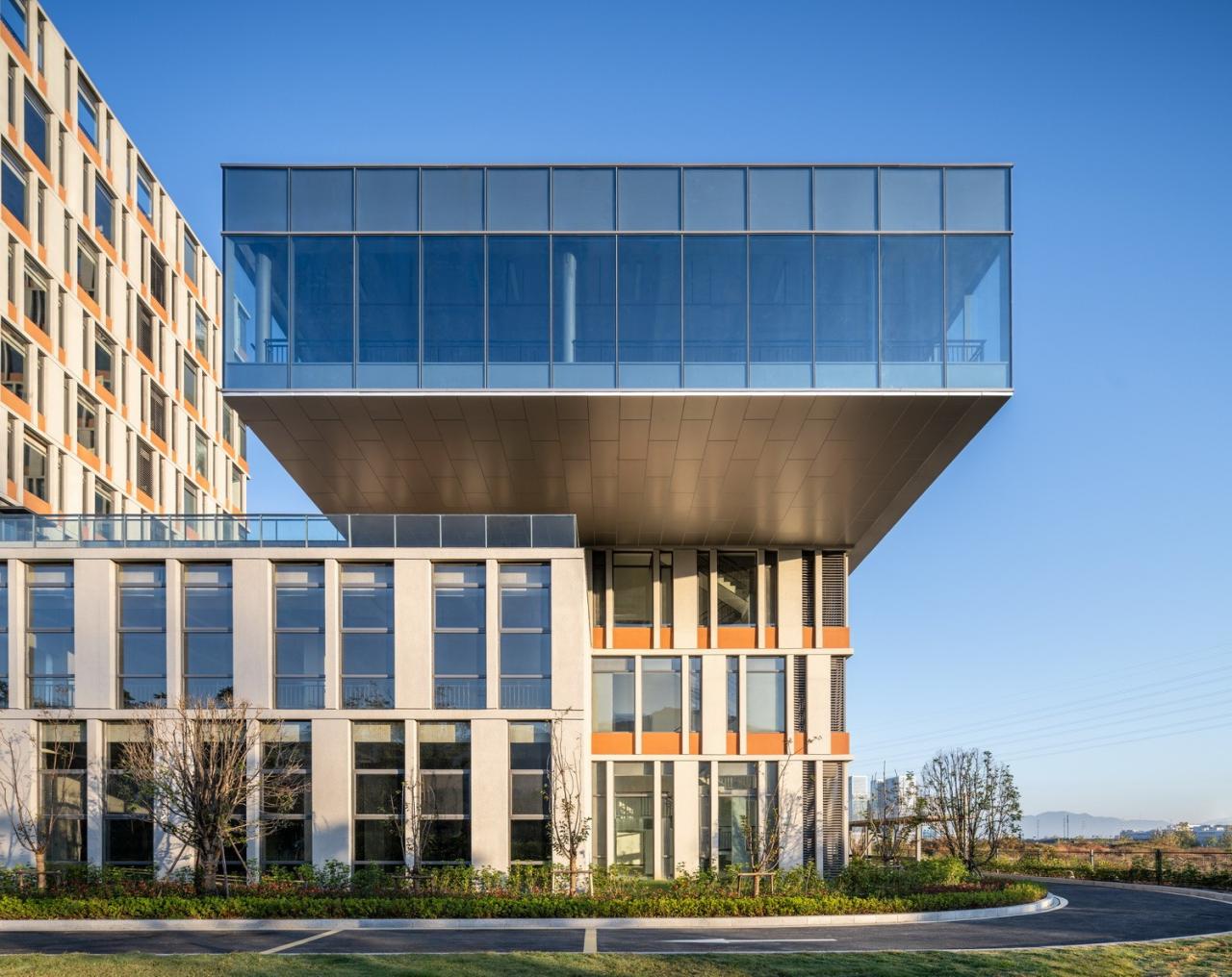 BIM建筑|工业上楼 模式迭代:杭州中节能(富阳)环保产业园 / line+孟凡浩新作 BIM建筑|工业上楼 模式迭代:杭州中节能(富阳)环保产业园 / line+孟凡浩新作