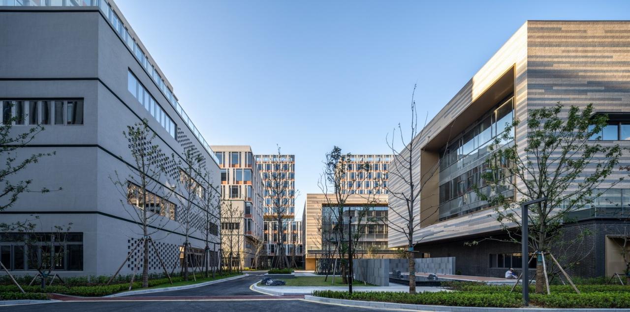 BIM建筑|工业上楼 模式迭代:杭州中节能(富阳)环保产业园 / line+孟凡浩新作 BIM建筑|工业上楼 模式迭代:杭州中节能(富阳)环保产业园 / line+孟凡浩新作