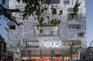 BIM建筑|以书造新城:“不读书的人”才能拯救书店? / Wutopia Lab-BIM建筑网