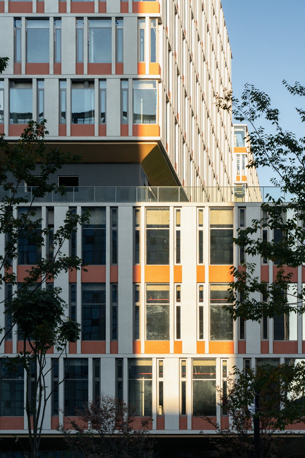 BIM建筑|工业上楼 模式迭代:杭州中节能(富阳)环保产业园 / line+孟凡浩新作 BIM建筑|工业上楼 模式迭代:杭州中节能(富阳)环保产业园 / line+孟凡浩新作