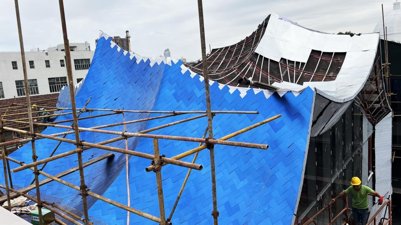 BIM建筑|青丘和白崖:仿佛海浪一般起伏的蓝色山丘下是我们“摇摇摆摆的人间” / Wutopia Lab BIM建筑|青丘和白崖:仿佛海浪一般起伏的蓝色山丘下是我们“摇摇摆摆的人间” / Wutopia Lab