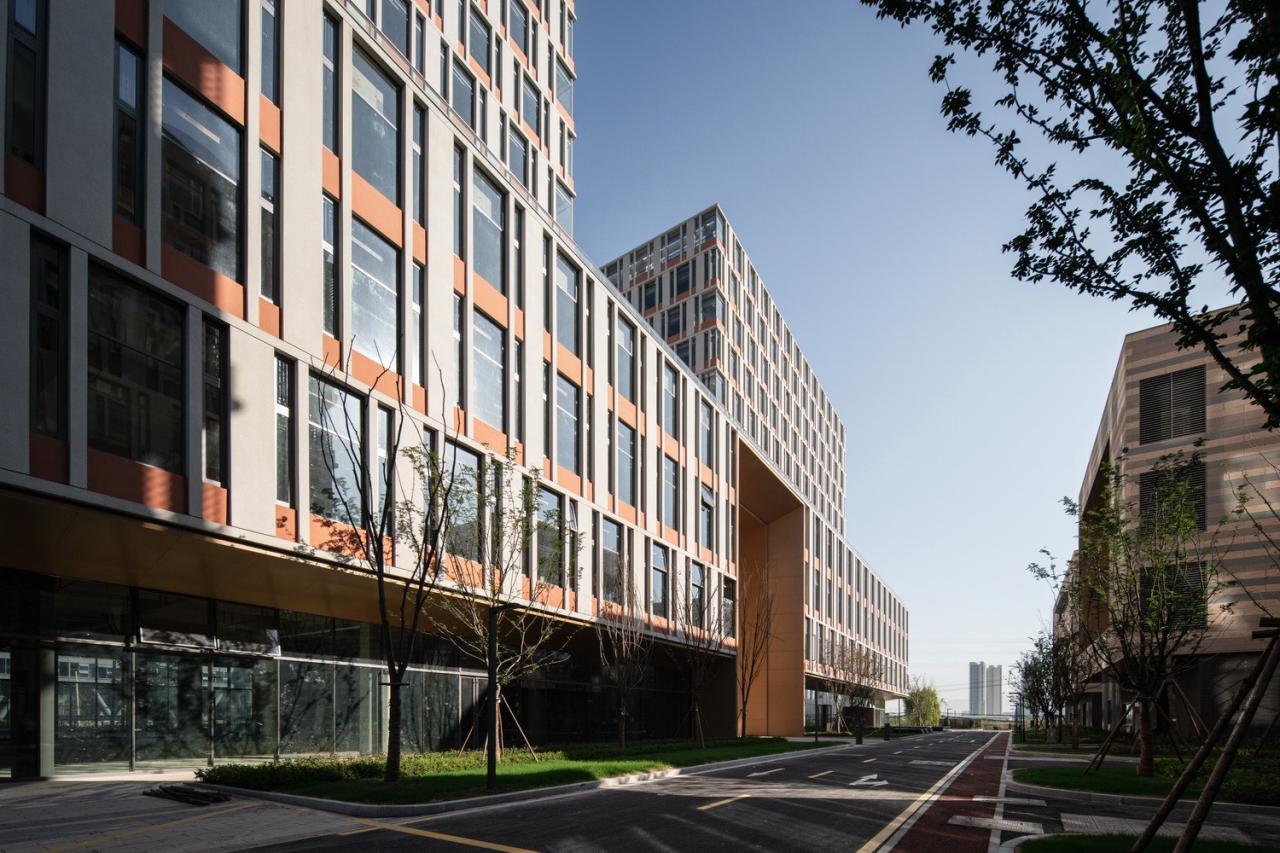 BIM建筑|工业上楼 模式迭代:杭州中节能(富阳)环保产业园 / line+孟凡浩新作 BIM建筑|工业上楼 模式迭代:杭州中节能(富阳)环保产业园 / line+孟凡浩新作