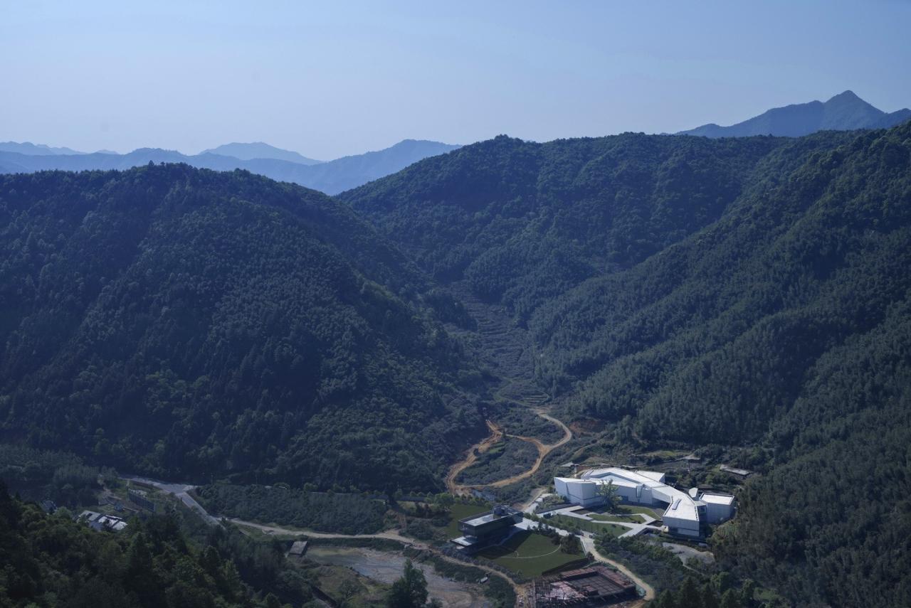 BIM建筑|“地”之书写——三清山地质博物馆设计思考 / 浙江大学建筑设计研究院 BIM建筑|“地”之书写——三清山地质博物馆设计思考 / 浙江大学建筑设计研究院
