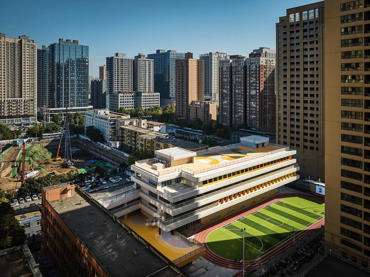 BIM建筑|西安市未央路小学综合楼 / 中国建筑西北设计研究院 屈培青工作室 BIM建筑|西安市未央路小学综合楼 / 中国建筑西北设计研究院 屈培青工作室