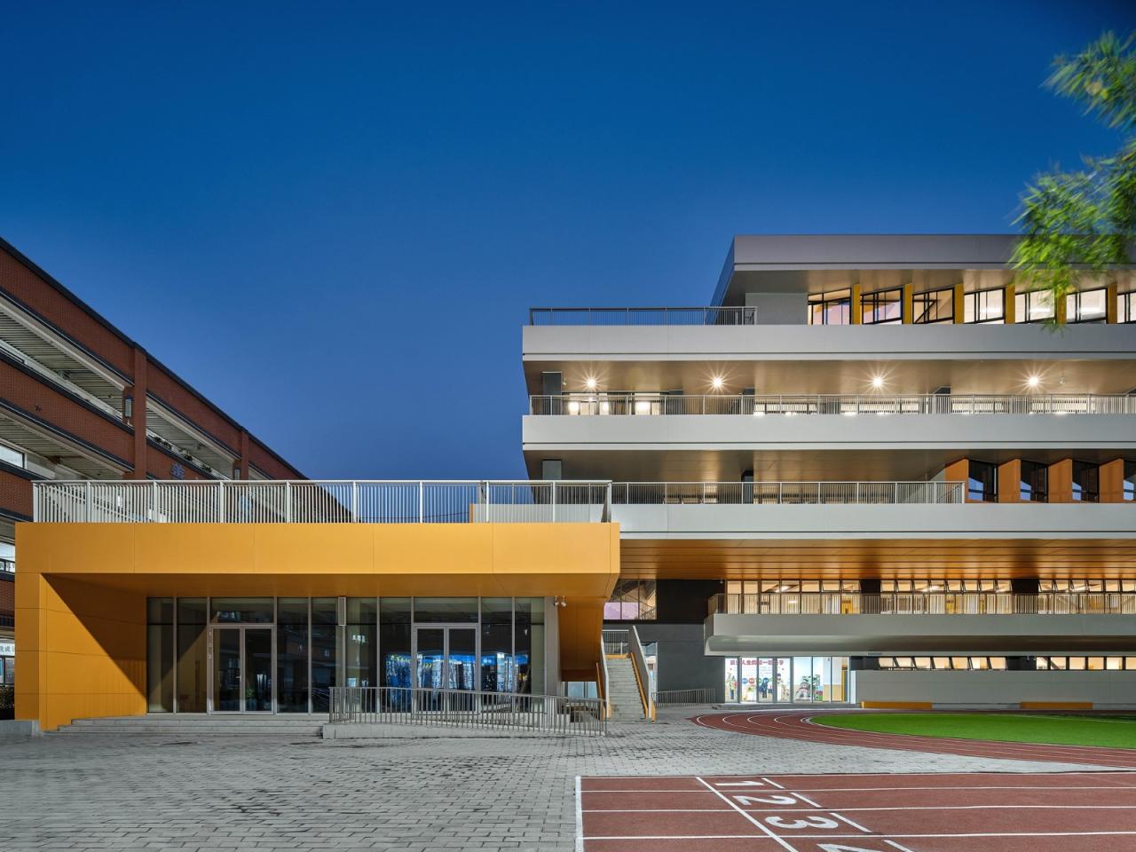 BIM建筑|西安市未央路小学综合楼 / 中国建筑西北设计研究院 屈培青工作室 BIM建筑|西安市未央路小学综合楼 / 中国建筑西北设计研究院 屈培青工作室