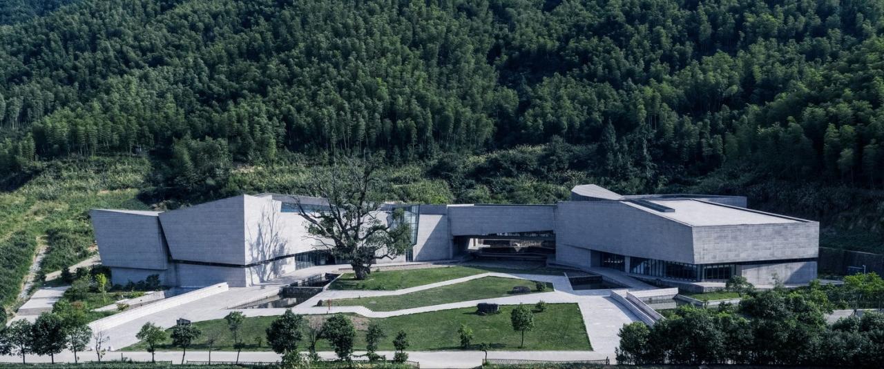 BIM建筑|“地”之书写——三清山地质博物馆设计思考 / 浙江大学建筑设计研究院 BIM建筑|“地”之书写——三清山地质博物馆设计思考 / 浙江大学建筑设计研究院