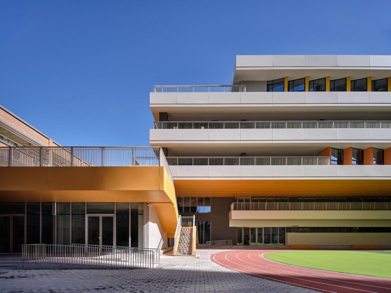 BIM建筑|西安市未央路小学综合楼 / 中国建筑西北设计研究院 屈培青工作室 BIM建筑|西安市未央路小学综合楼 / 中国建筑西北设计研究院 屈培青工作室