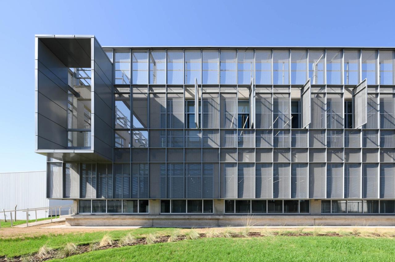 BIM建筑|生物制药总部 / Santiago Viale Lescano + Juan Manuel Juárez BIM建筑|生物制药总部 / Santiago Viale Lescano + Juan Manuel Juárez