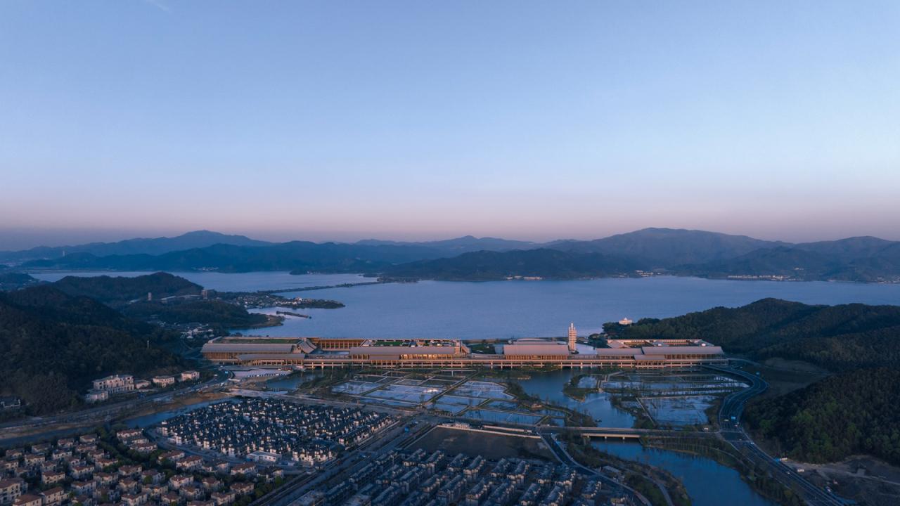 BIM建筑|稻田与廊桥 - 宁波国际会议中心 / 汤桦建筑设计 BIM建筑|稻田与廊桥 - 宁波国际会议中心 / 汤桦建筑设计