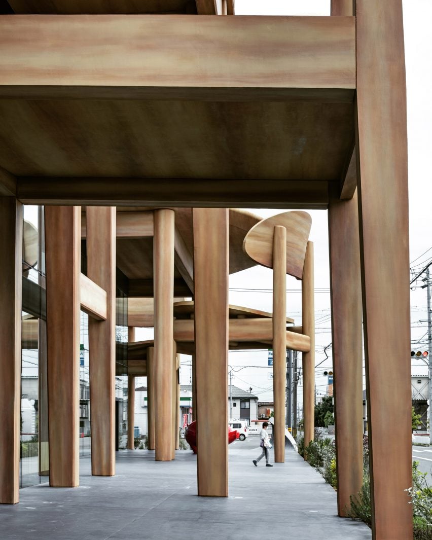 BIM建筑|日建设计为糖果公司总部设计超大桌椅 BIM建筑|日建设计为糖果公司总部设计超大桌椅
