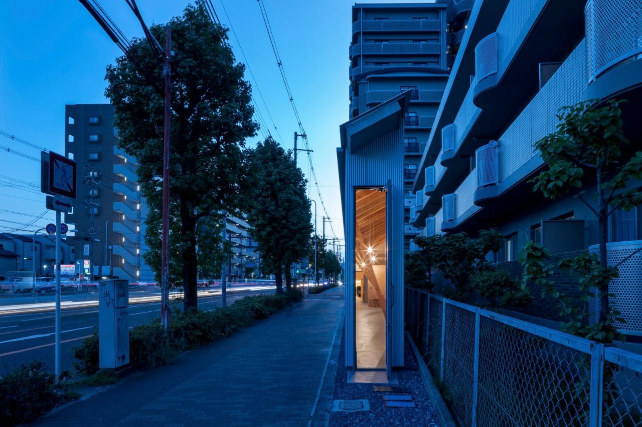 BIM建筑|4x59米三角地,YOKONAGAYA 美容院 / Office for Environment Architecture BIM建筑|4x59米三角地,YOKONAGAYA 美容院 / Office for Environment Architecture