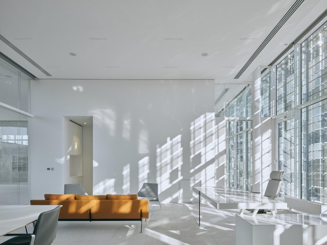 BIM建筑|沙漠中闪烁,欧洲最大太阳能发电厂 / Bilgin Architects BIM建筑|沙漠中闪烁,欧洲最大太阳能发电厂 / Bilgin Architects