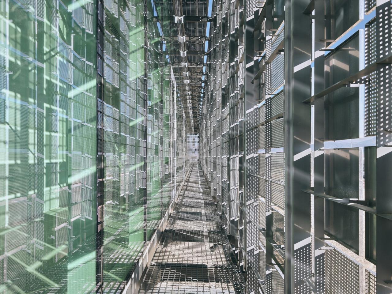 BIM建筑|沙漠中闪烁,欧洲最大太阳能发电厂 / Bilgin Architects BIM建筑|沙漠中闪烁,欧洲最大太阳能发电厂 / Bilgin Architects