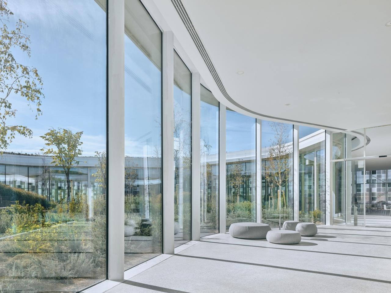 BIM建筑|沙漠中闪烁,欧洲最大太阳能发电厂 / Bilgin Architects BIM建筑|沙漠中闪烁,欧洲最大太阳能发电厂 / Bilgin Architects