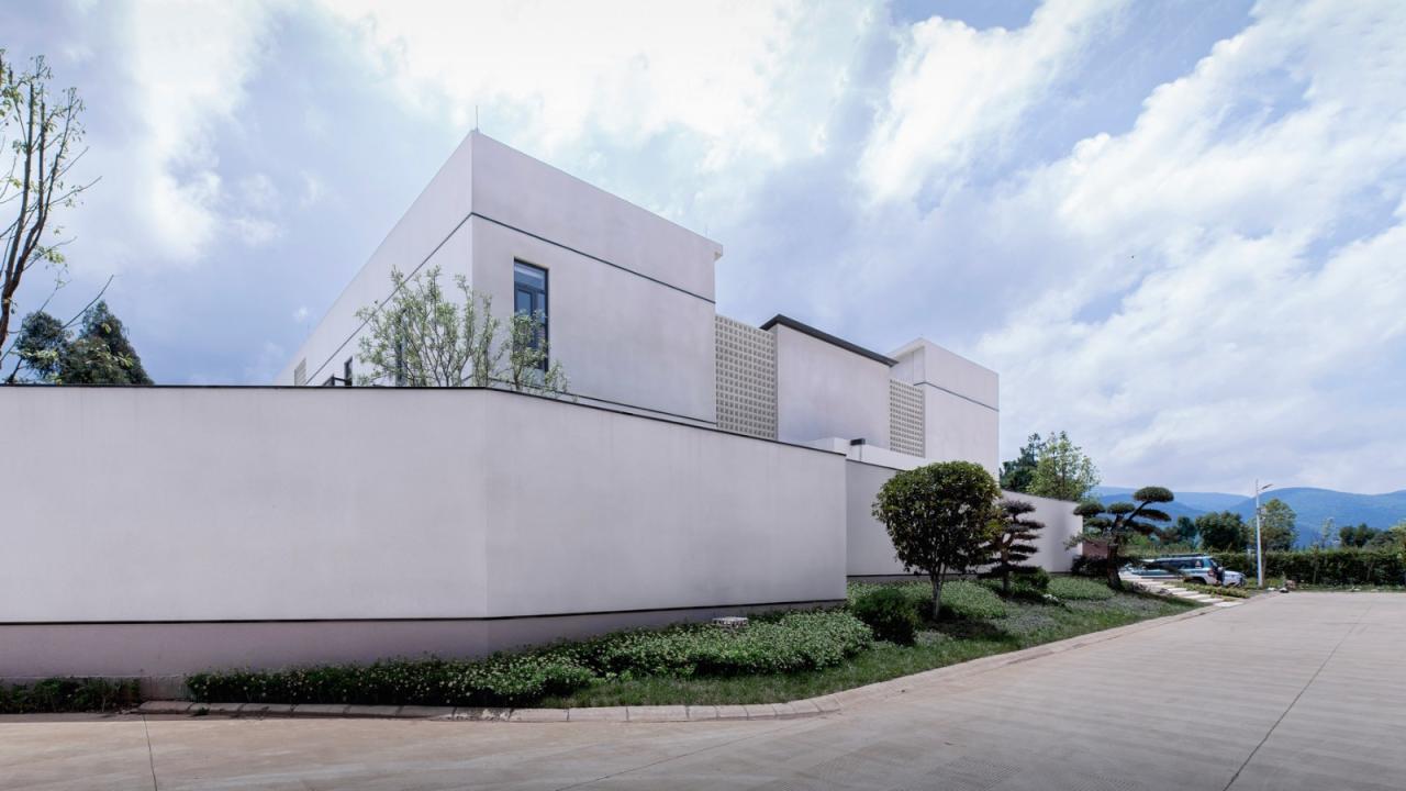 BIM建筑|方院——工业园区里的“四合院”,云南红河州 / 素造建筑 BIM建筑|方院——工业园区里的“四合院”,云南红河州 / 素造建筑