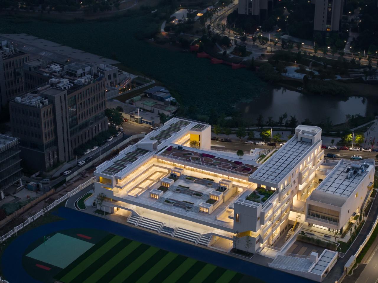 BIM建筑|江苏省南京市文齐路小学 / 荣朝晖工作室 BIM建筑|江苏省南京市文齐路小学 / 荣朝晖工作室