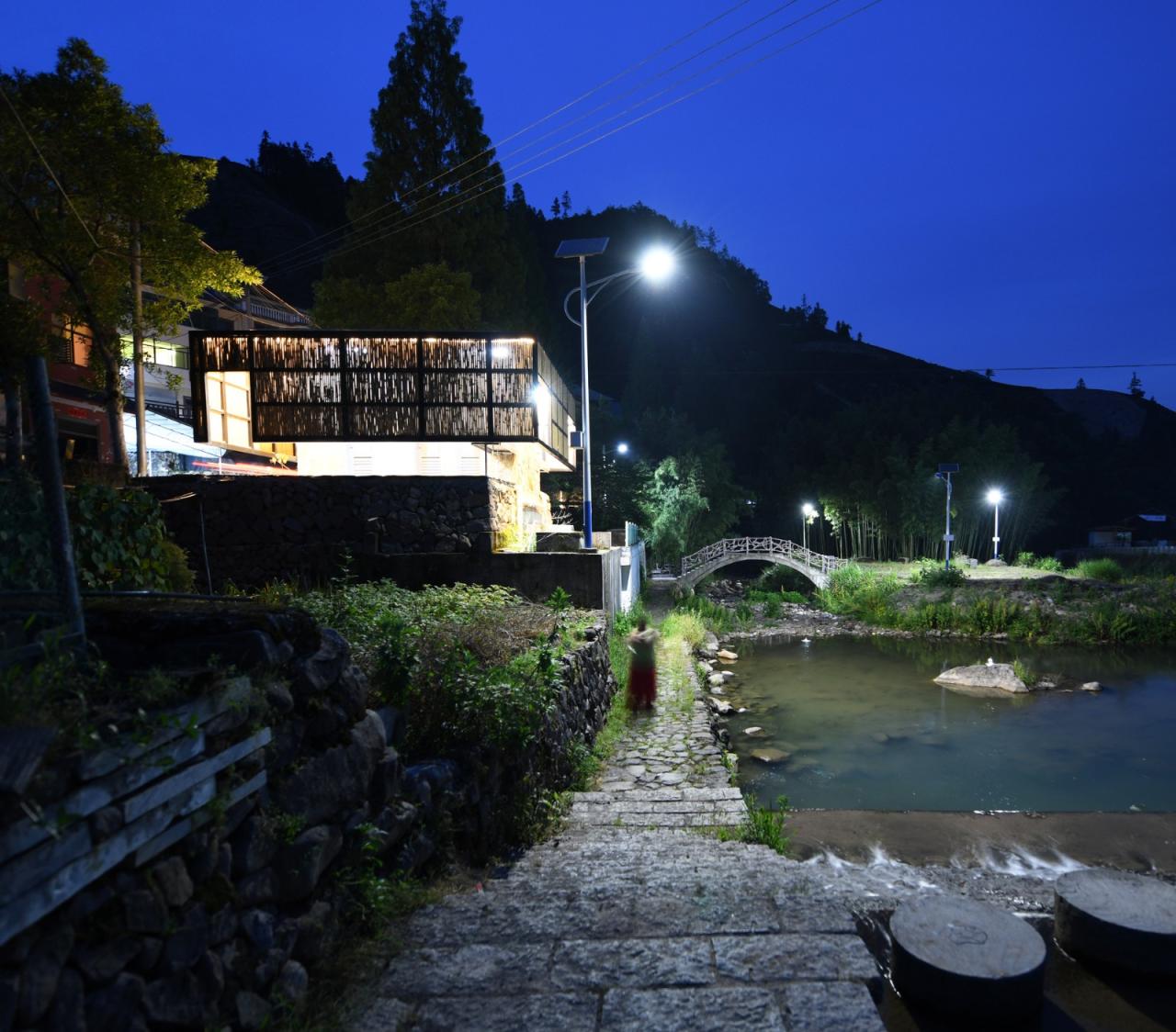 BIM建筑|松阳县大岭根公厕 / 有氧建筑 + 元坤设计 BIM建筑|松阳县大岭根公厕 / 有氧建筑 + 元坤设计