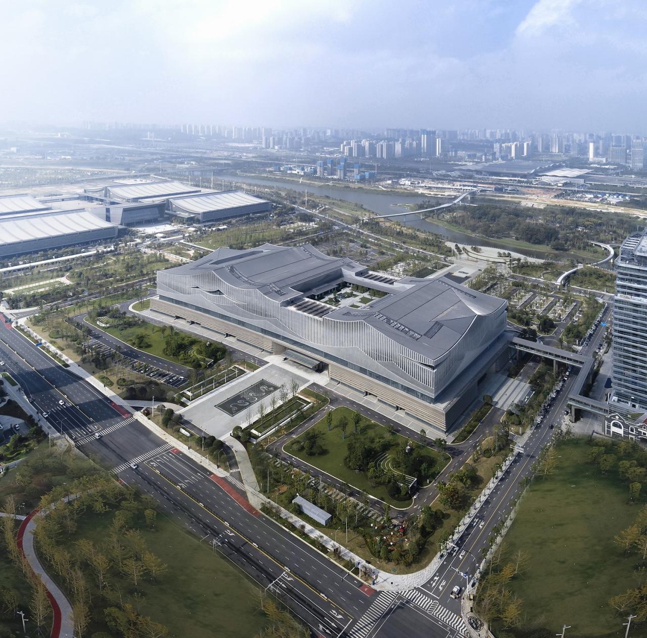 BIM建筑|长沙国际会议中心:水云潇湘 翰墨中华 / 华南理工大学建筑设计研究院有限公司 BIM建筑|长沙国际会议中心:水云潇湘 翰墨中华 / 华南理工大学建筑设计研究院有限公司