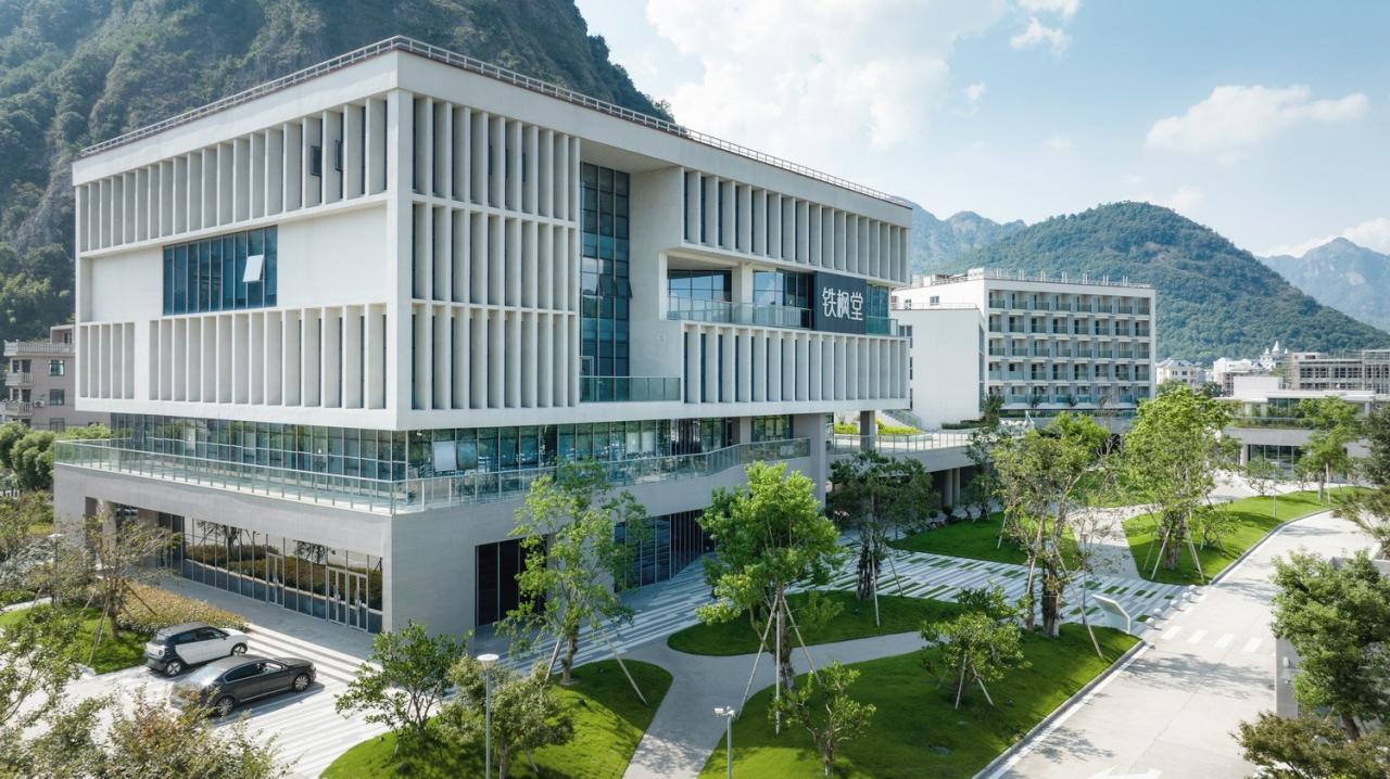 BIM建筑|铁枫堂研发大楼 / 形势建筑 BIM建筑|铁枫堂研发大楼 / 形势建筑
