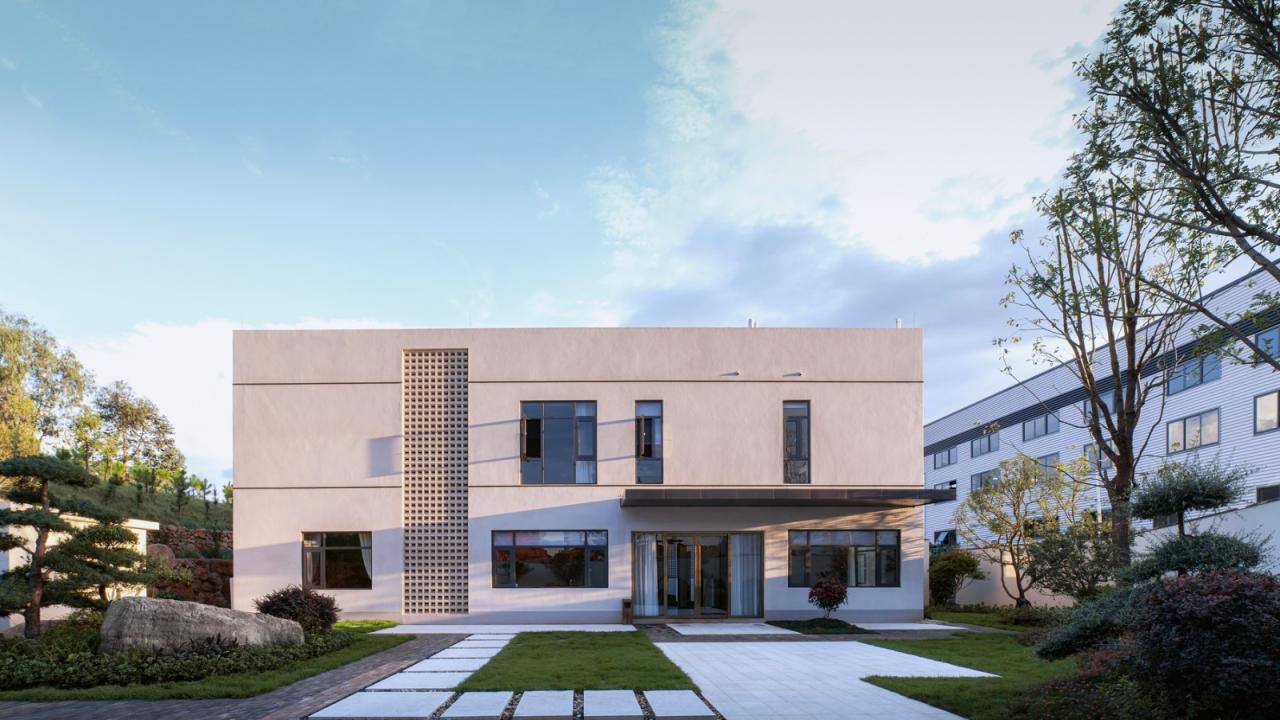 BIM建筑|方院——工业园区里的“四合院”,云南红河州 / 素造建筑 BIM建筑|方院——工业园区里的“四合院”,云南红河州 / 素造建筑