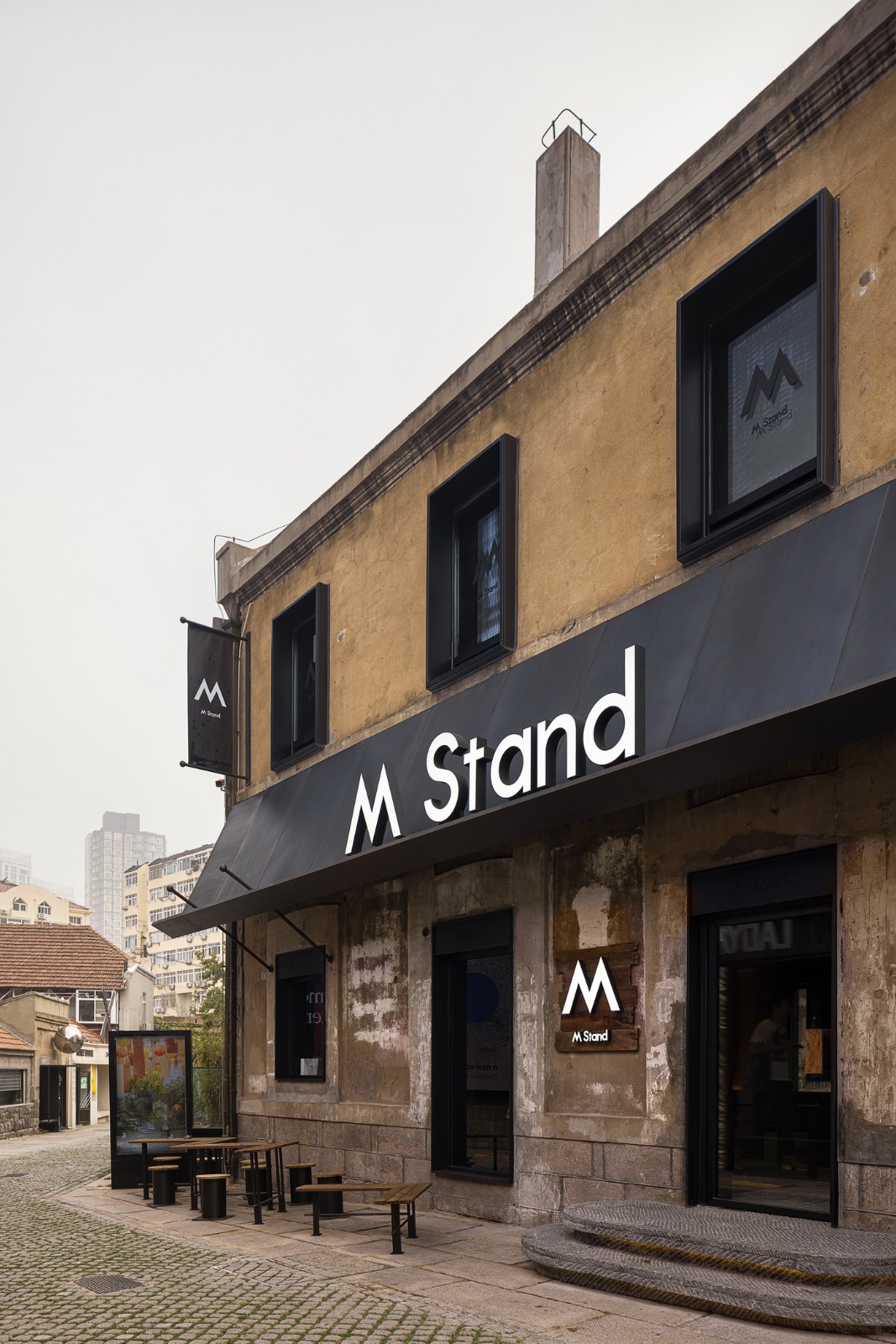 BIM建筑|「百年对谈」M stand-青岛银鱼巷旗舰店 / 平衡空间设计 BIM建筑|「百年对谈」M stand-青岛银鱼巷旗舰店 / 平衡空间设计