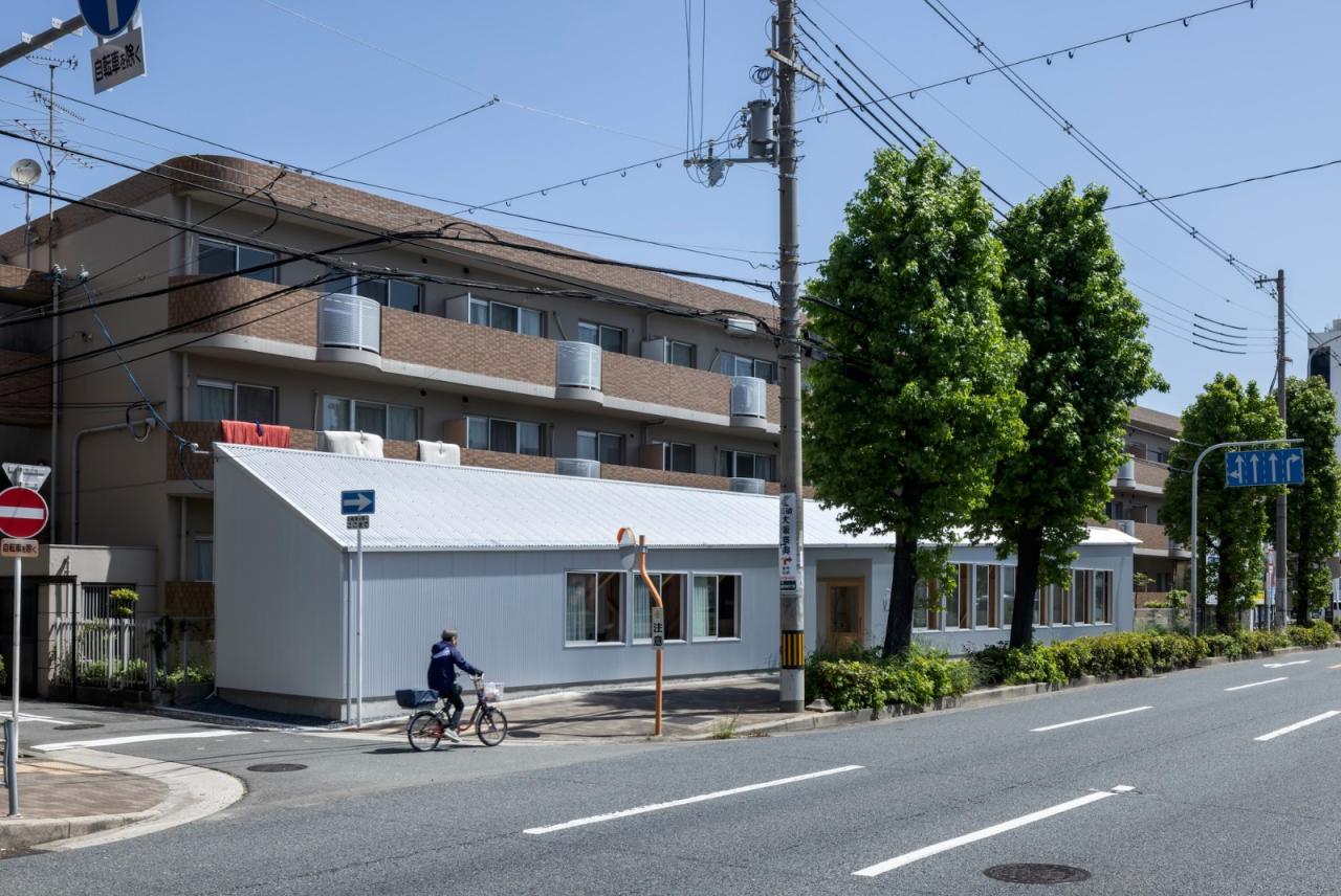 BIM建筑|4x59米三角地,YOKONAGAYA 美容院 / Office for Environment Architecture BIM建筑|4x59米三角地,YOKONAGAYA 美容院 / Office for Environment Architecture