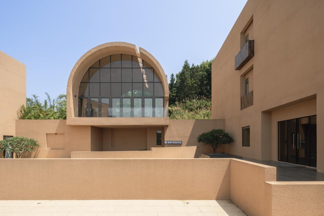 BIM建筑|回应古寺和山水的人文居所:清远慈湖书院 / 城外建筑 BIM建筑|回应古寺和山水的人文居所:清远慈湖书院 / 城外建筑
