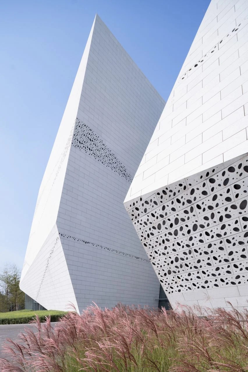 BIM建筑|佩里-克拉克设计山体状成都自然历史博物馆 BIM建筑|佩里-克拉克设计山体状成都自然历史博物馆