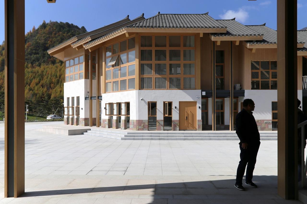 BIM建筑|龙形建筑:康县全域旅游游客集散中心 / 共生建筑Farmerson Architects BIM建筑|龙形建筑:康县全域旅游游客集散中心 / 共生建筑Farmerson Architects