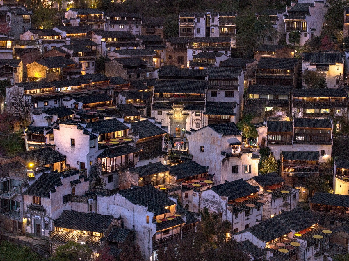 BIM建筑|村庄文化:一砖一瓦,寻回乡愁,婺源篁岭营造记 / 婺源县村庄文化传媒有限公司 BIM建筑|村庄文化:一砖一瓦,寻回乡愁,婺源篁岭营造记 / 婺源县村庄文化传媒有限公司