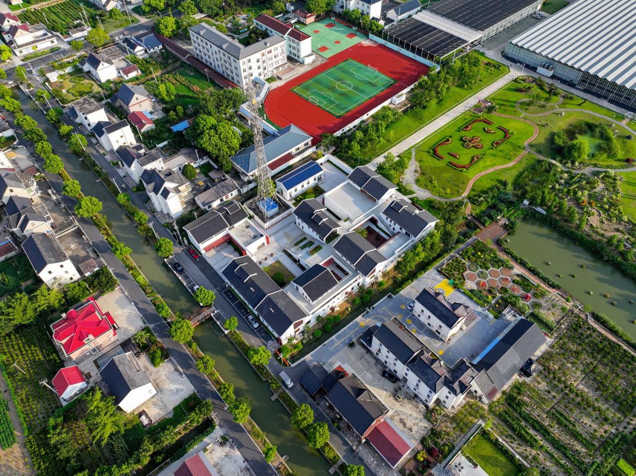 BIM建筑|此时此地:建在花卉园里的小房子—港沿花卉交流中心 / 创霖-泽柏 BIM建筑|此时此地:建在花卉园里的小房子—港沿花卉交流中心 / 创霖-泽柏