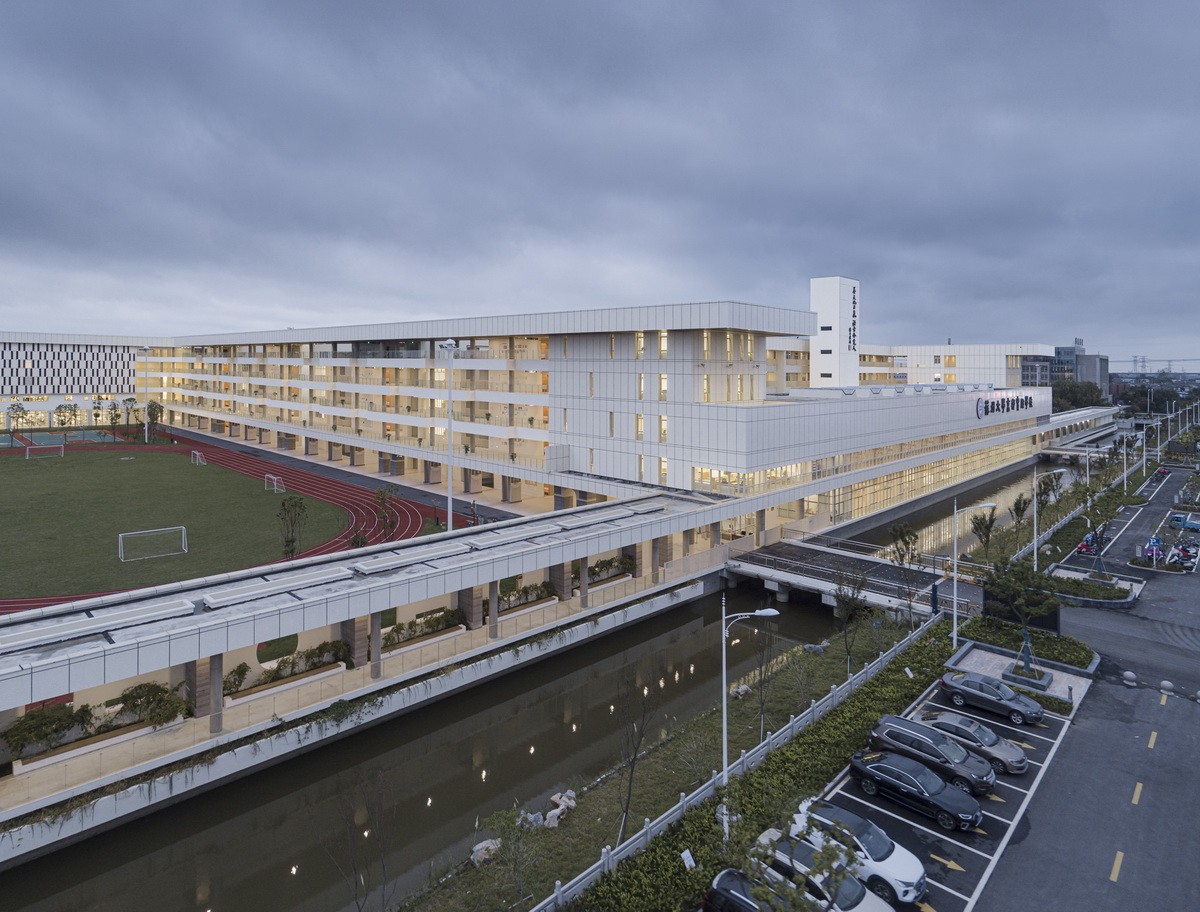 BIM建筑|苏州大学高邮实验学校 / 九城都市建筑 BIM建筑|苏州大学高邮实验学校 / 九城都市建筑