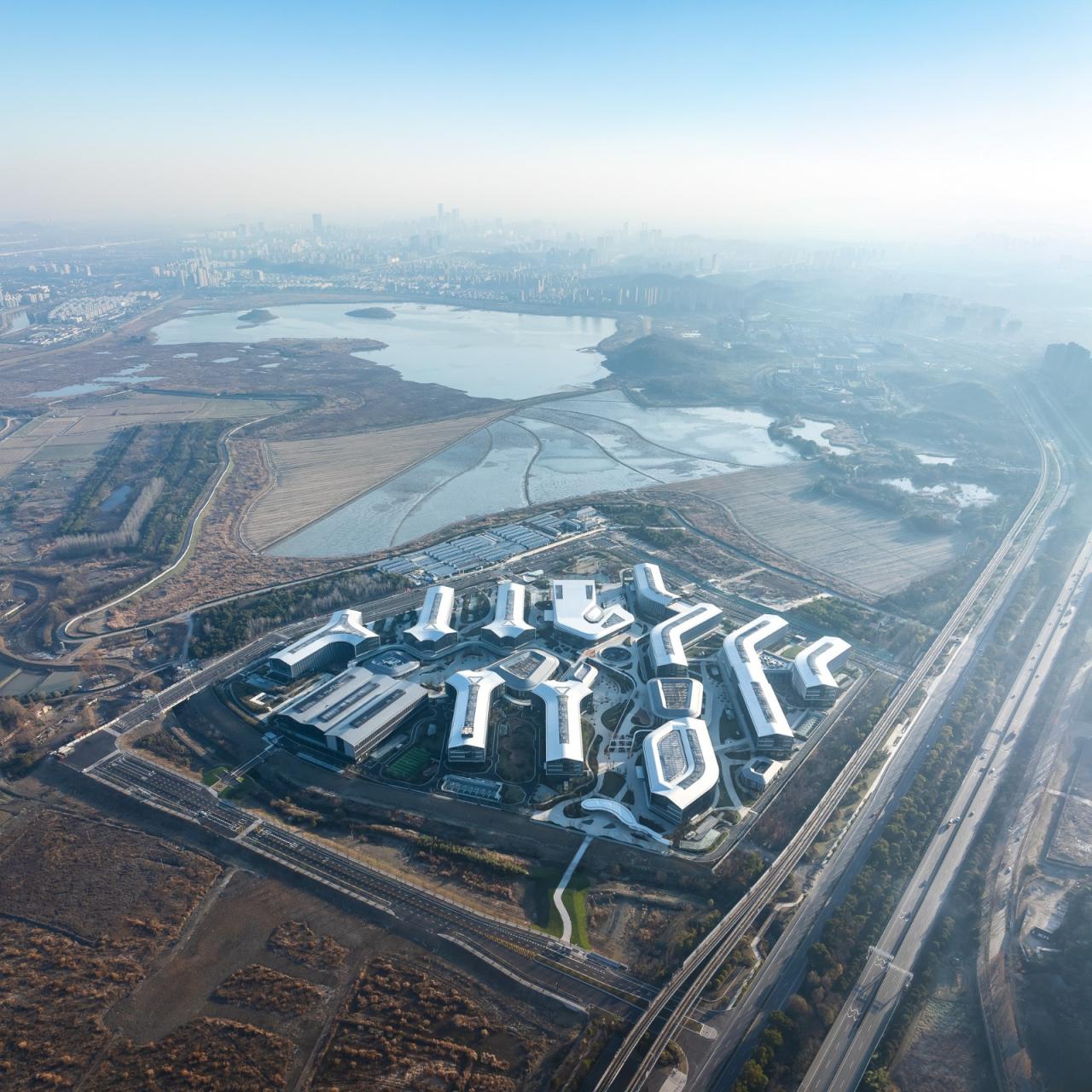 BIM建筑|阿里巴巴达摩院南湖园区 / Aedas BIM建筑|阿里巴巴达摩院南湖园区 / Aedas