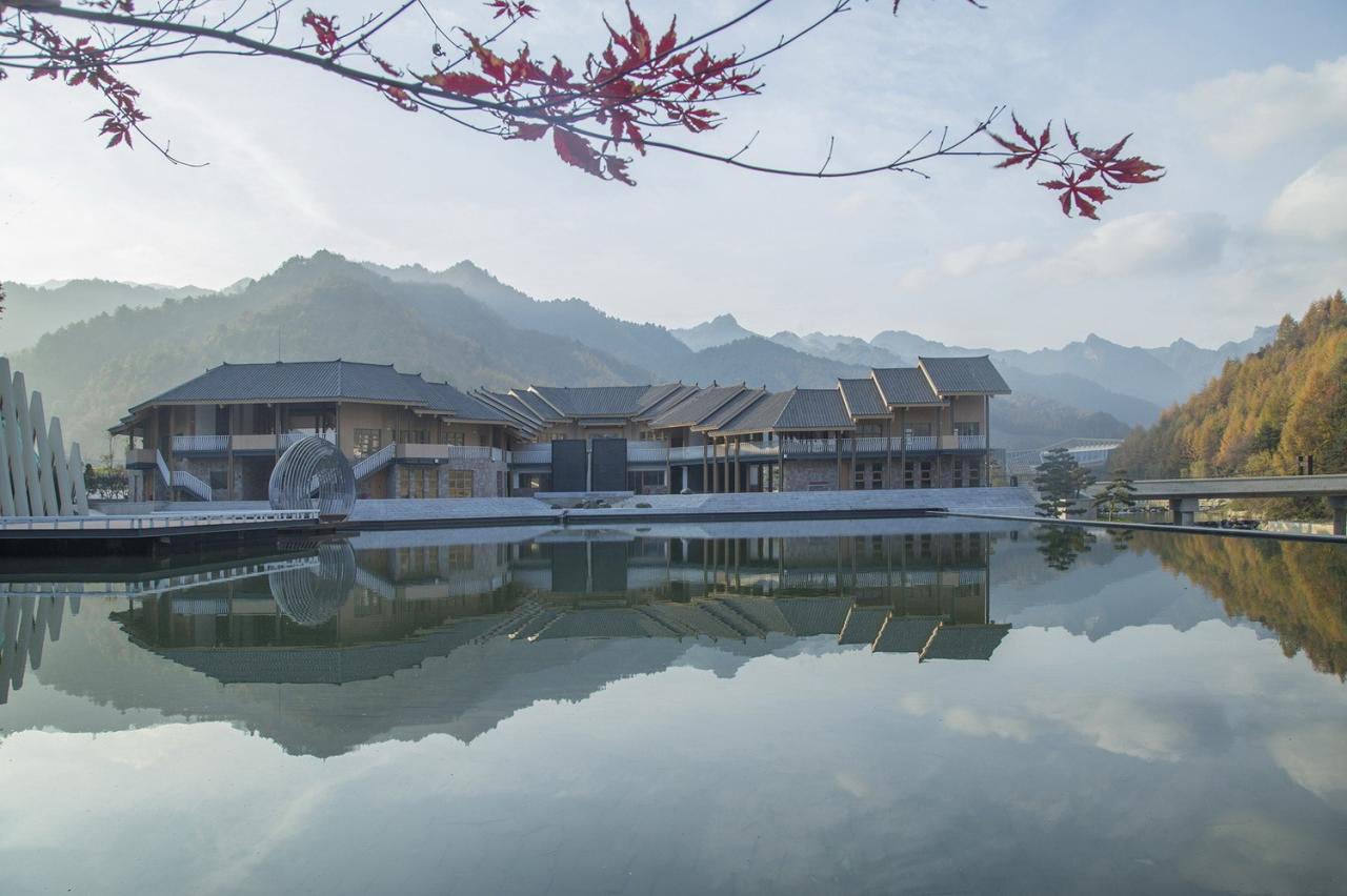 BIM建筑|龙形建筑:康县全域旅游游客集散中心 / 共生建筑Farmerson Architects BIM建筑|龙形建筑:康县全域旅游游客集散中心 / 共生建筑Farmerson Architects