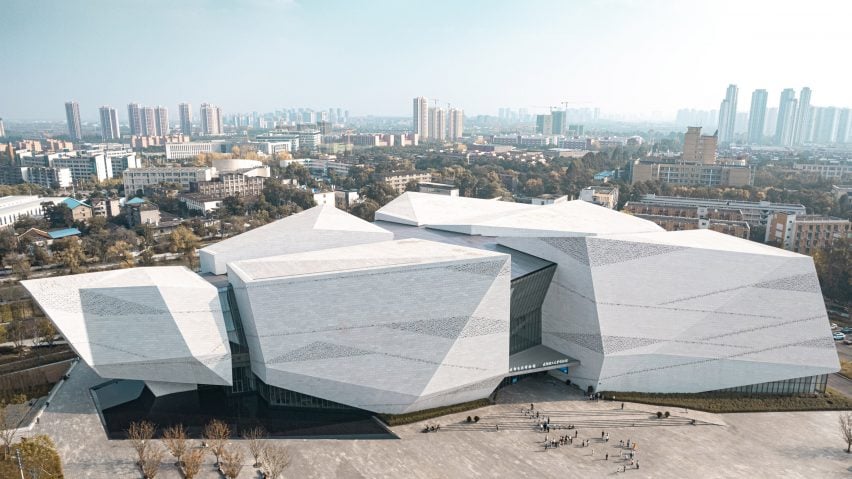 BIM建筑|豪车厂商布加迪设计第一座超高层住宅 BIM建筑|豪车厂商布加迪设计第一座超高层住宅