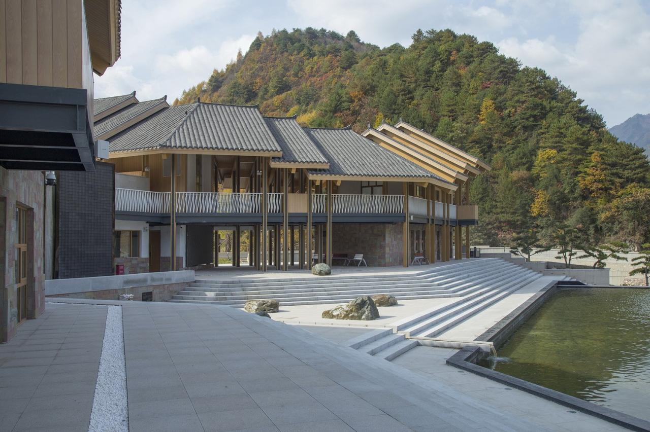 BIM建筑|龙形建筑:康县全域旅游游客集散中心 / 共生建筑Farmerson Architects BIM建筑|龙形建筑:康县全域旅游游客集散中心 / 共生建筑Farmerson Architects