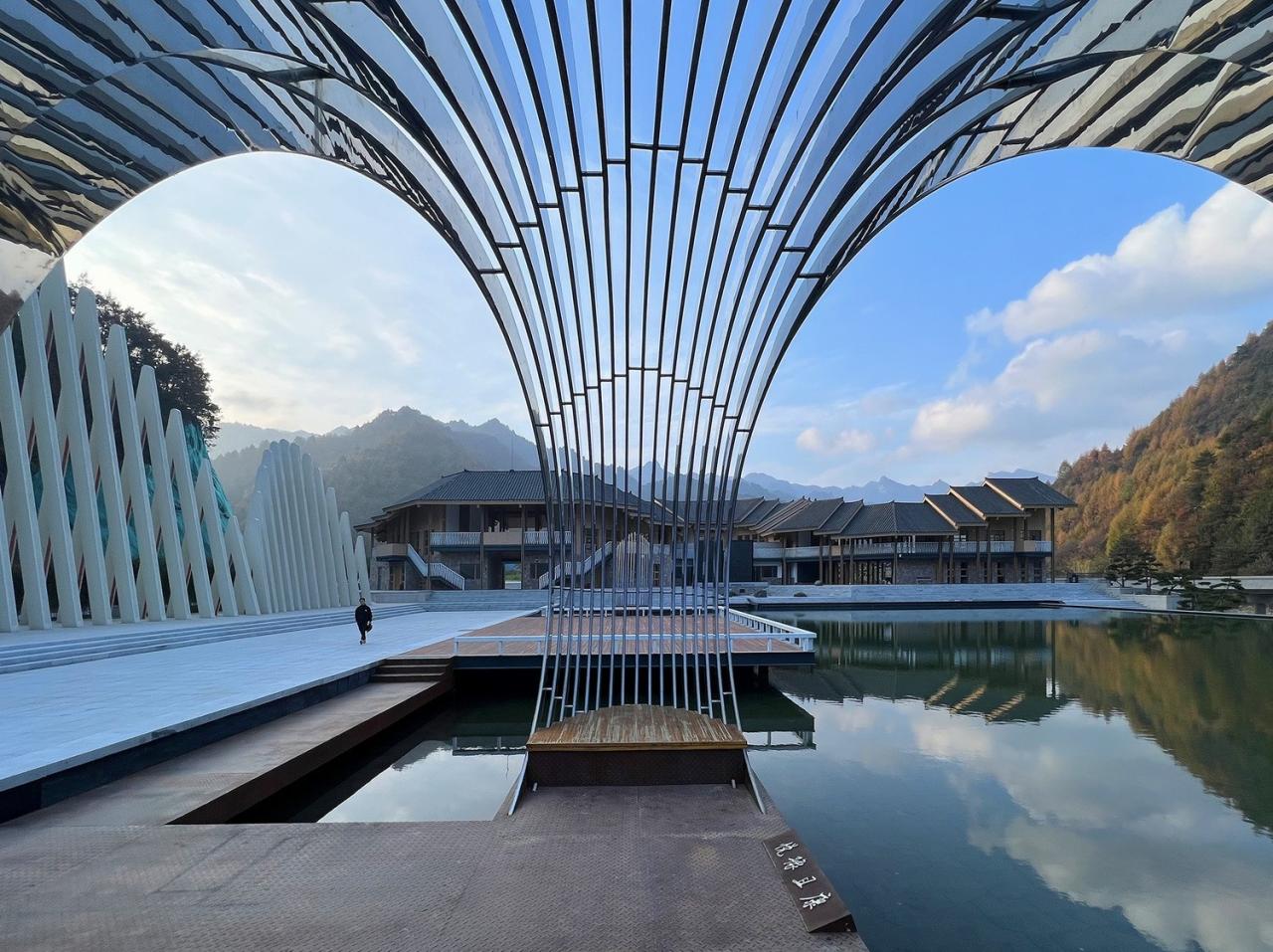 BIM建筑|龙形建筑:康县全域旅游游客集散中心 / 共生建筑Farmerson Architects BIM建筑|龙形建筑:康县全域旅游游客集散中心 / 共生建筑Farmerson Architects