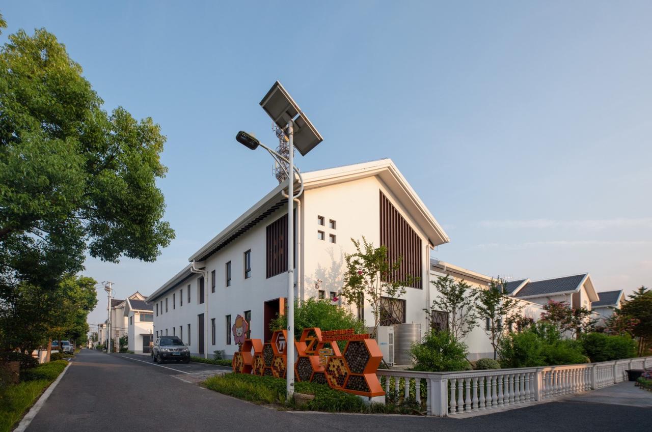 BIM建筑|此时此地:建在花卉园里的小房子—港沿花卉交流中心 / 创霖-泽柏 BIM建筑|此时此地:建在花卉园里的小房子—港沿花卉交流中心 / 创霖-泽柏