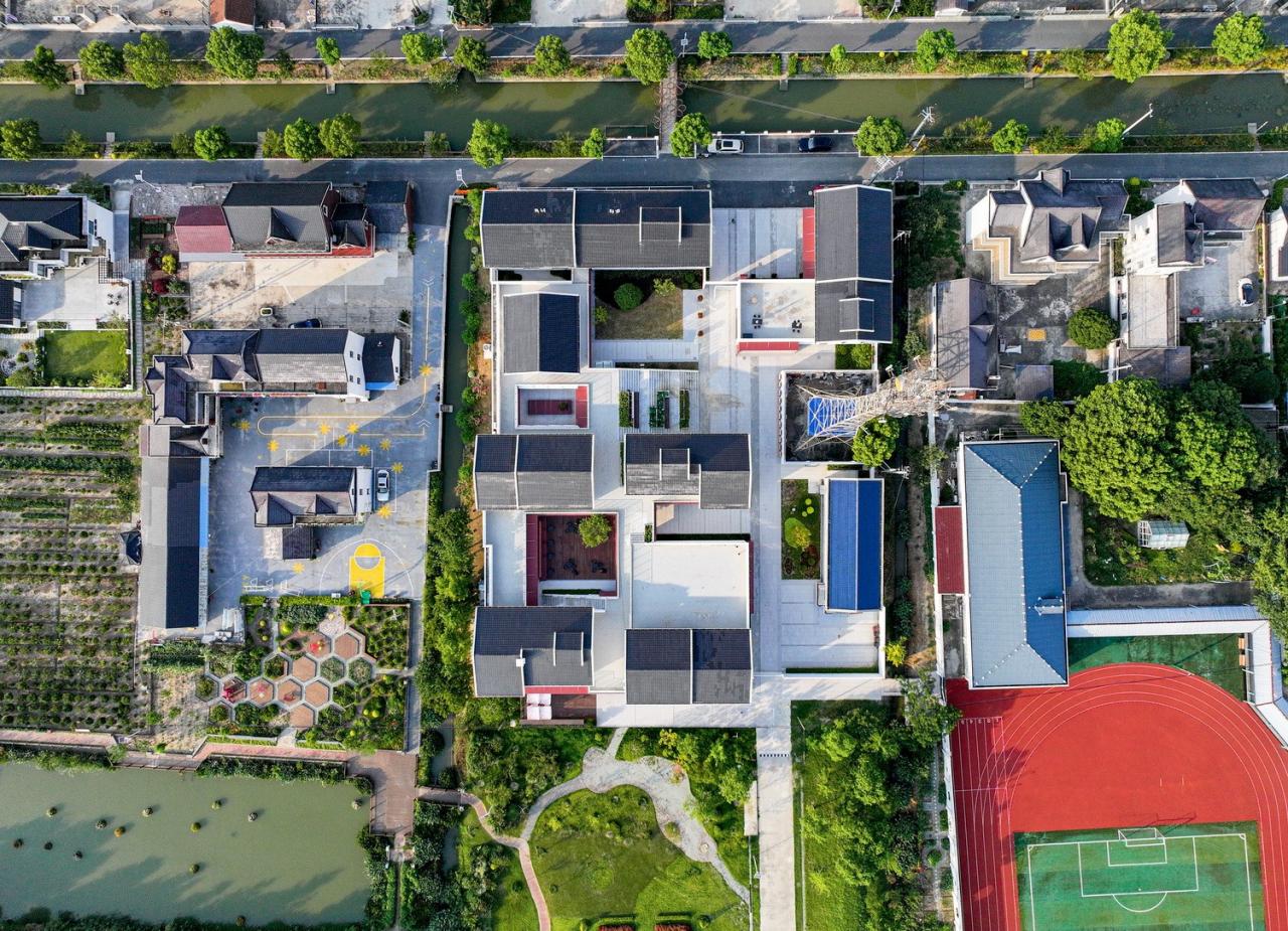 BIM建筑|此时此地:建在花卉园里的小房子—港沿花卉交流中心 / 创霖-泽柏 BIM建筑|此时此地:建在花卉园里的小房子—港沿花卉交流中心 / 创霖-泽柏