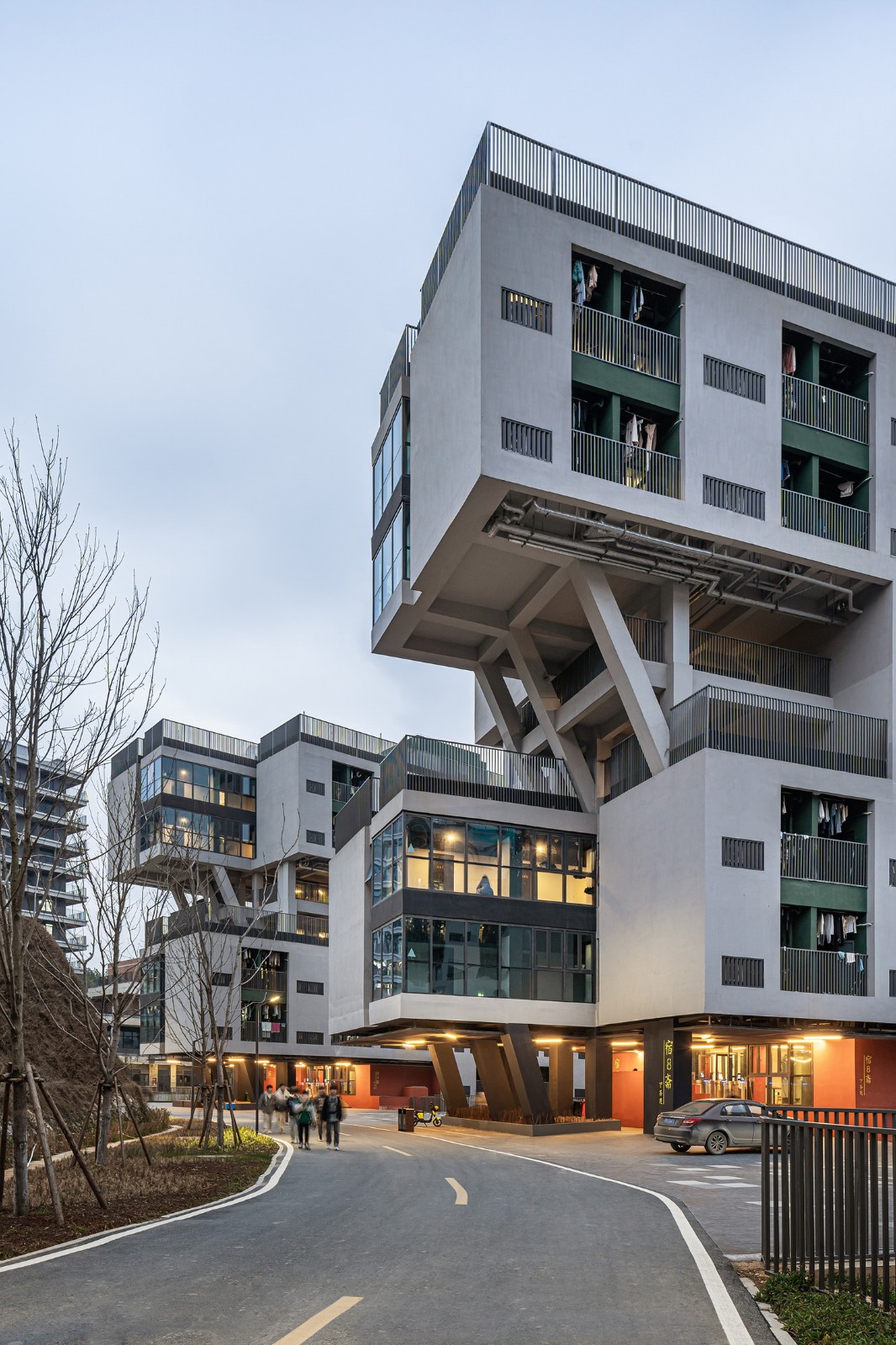 BIM建筑|景德镇艺术职业大学山谷学生公寓 / 清华大学建筑设计研究院 BIM建筑|景德镇艺术职业大学山谷学生公寓 / 清华大学建筑设计研究院