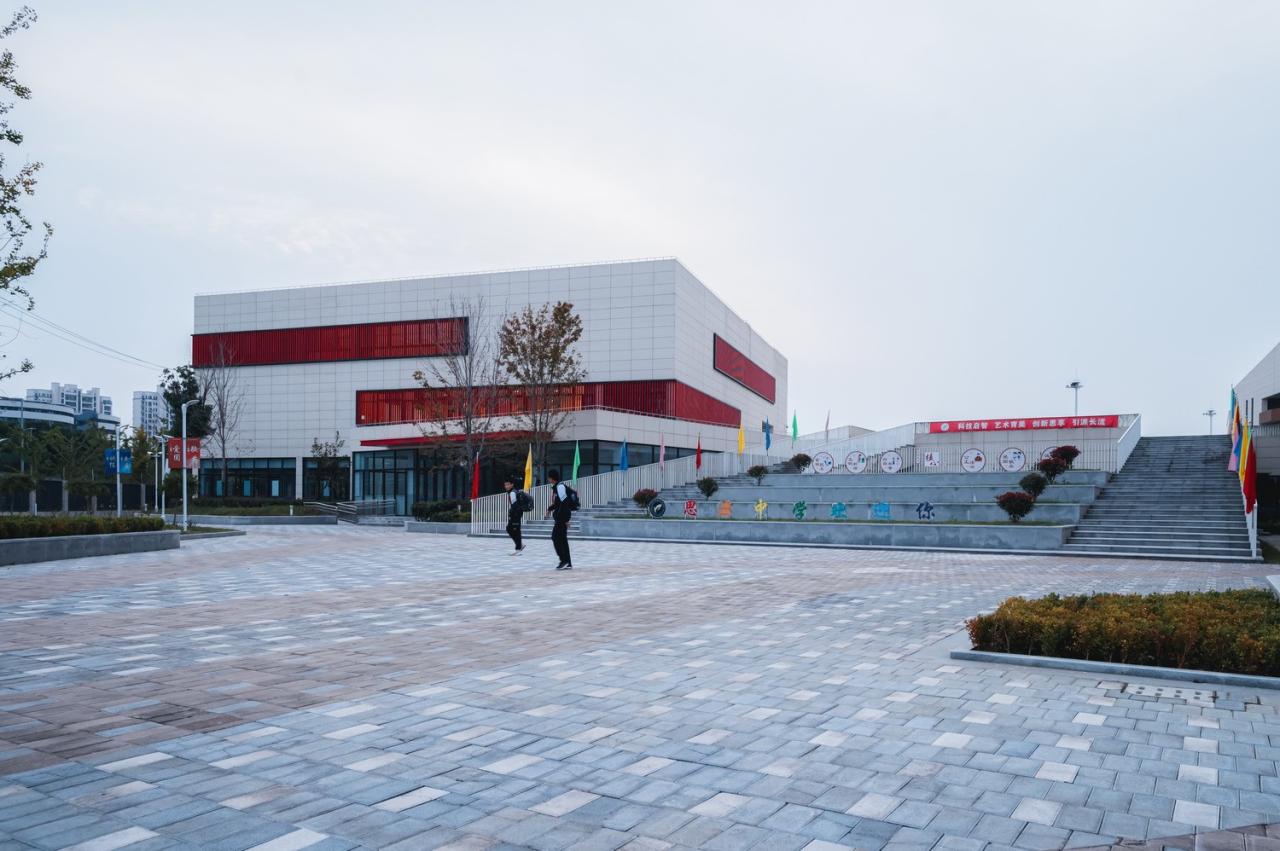 BIM建筑|此时此地:面向走班教学的高密度校园实践——青浦兰生•思源中学 / 创霖-泽柏 BIM建筑|此时此地:面向走班教学的高密度校园实践——青浦兰生•思源中学 / 创霖-泽柏