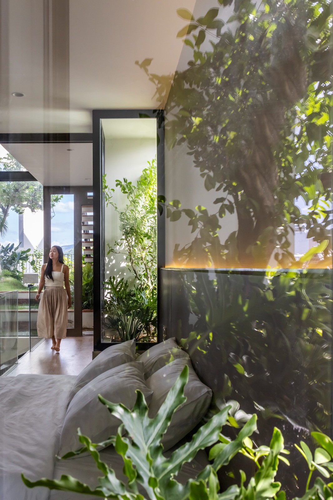BIM建筑|天空花园别墅 / Pham Huu Son Architects BIM建筑|天空花园别墅 / Pham Huu Son Architects