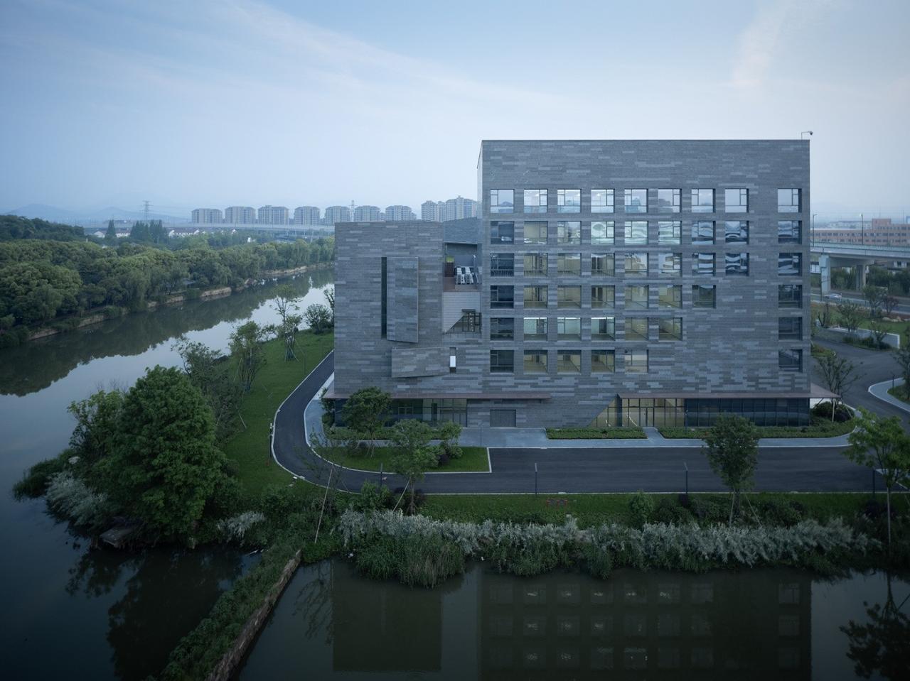 BIM建筑|绍兴艺术学校改扩建工程 / 浙江大学建筑设计研究院 BIM建筑|绍兴艺术学校改扩建工程 / 浙江大学建筑设计研究院