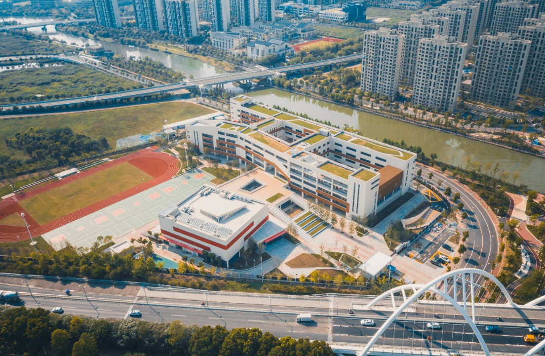 BIM建筑|此时此地:面向走班教学的高密度校园实践——青浦兰生•思源中学 / 创霖-泽柏 BIM建筑|此时此地:面向走班教学的高密度校园实践——青浦兰生•思源中学 / 创霖-泽柏