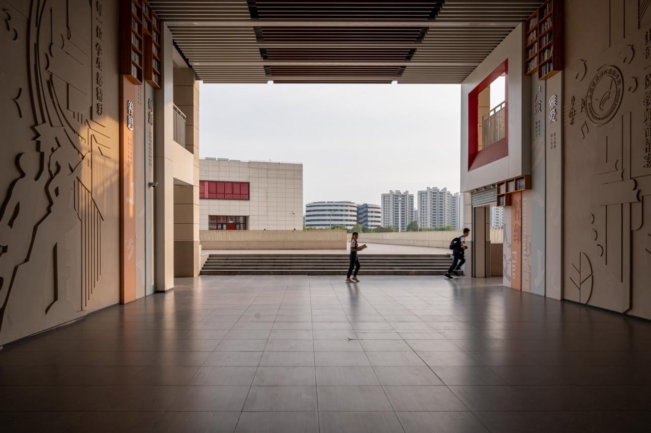 BIM建筑|此时此地:面向走班教学的高密度校园实践——青浦兰生•思源中学 / 创霖-泽柏 BIM建筑|此时此地:面向走班教学的高密度校园实践——青浦兰生•思源中学 / 创霖-泽柏