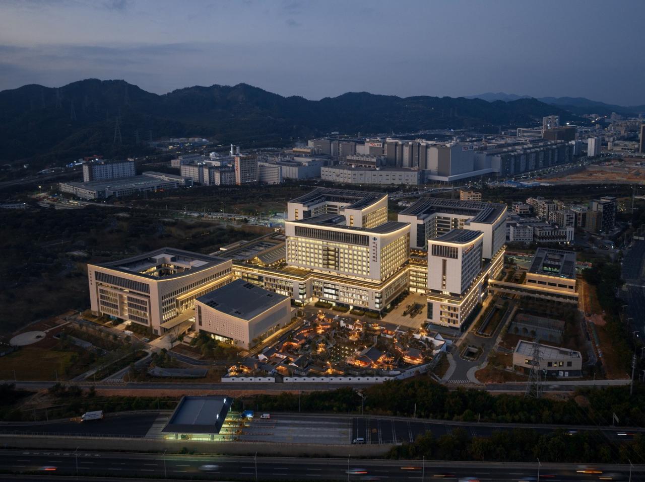 BIM建筑|深圳市中医院光明院区 / 孟建民团队 BIM建筑|深圳市中医院光明院区 / 孟建民团队