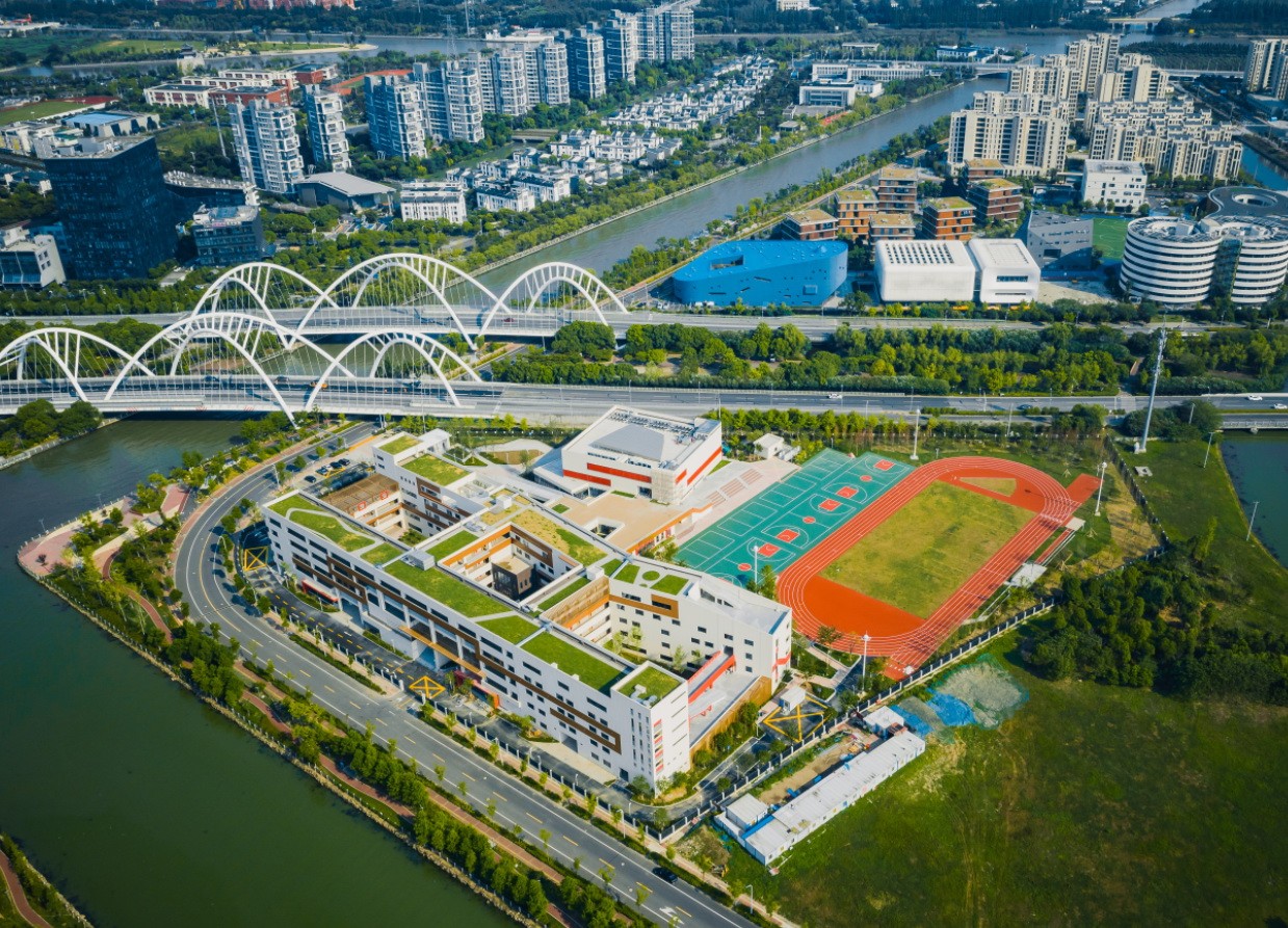 BIM建筑|此时此地:面向走班教学的高密度校园实践——青浦兰生•思源中学 / 创霖-泽柏 BIM建筑|此时此地:面向走班教学的高密度校园实践——青浦兰生•思源中学 / 创霖-泽柏